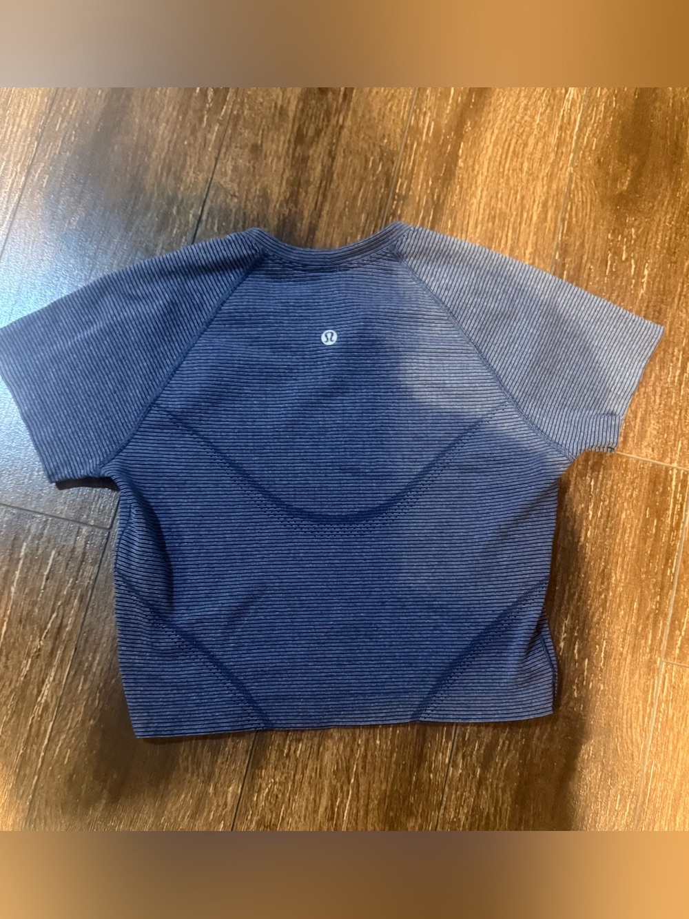 Lululemon Cropped Top size 6
